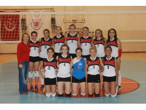 Yalova’da Voleybol Şöleni