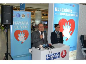 Thy Hosteslerine Kalp Masajı Tatbikatı