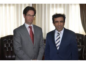 Macaristan Başkonsolosundan Vali Güzeloğlu’na Ziyaret