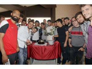 Ferhat Yazgana Doğum Günü Kutlaması