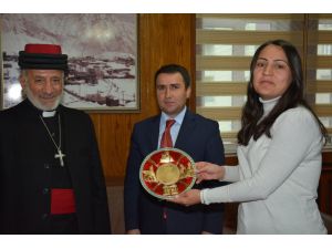 Başpiskopos Gewargis Sliwa’dan Hakkari Belediyesi’ne Ziyaret