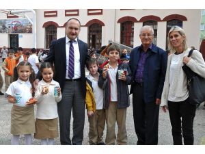Belediyeden Öğrencilere Salça-ekmek