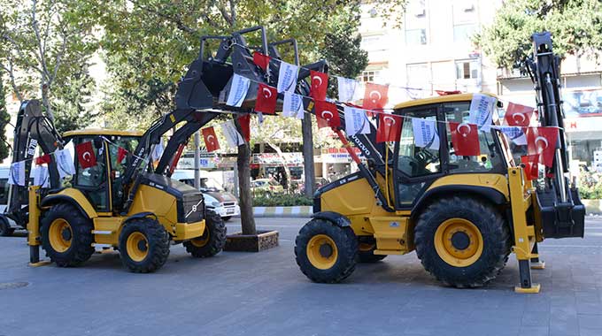 Dulkadiroğlu Belediyesi iş makinesi aldı