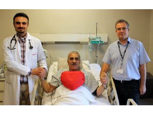 Kalbi 4 Kez Durdu, Ameliyatı 4 Saat Sürdü, 4 Günde İyileşti