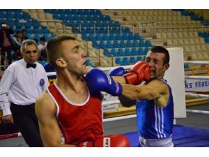 Boks Heyecanı Başladı