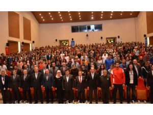 Rıza Kayaalp Ve Uğur Işılak Gençlerle Buluşacak