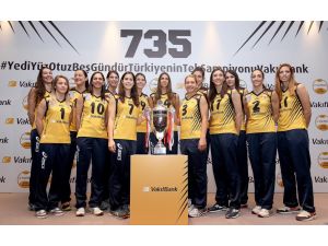 Vakıfbank Sezona Moralli Başlıyor
