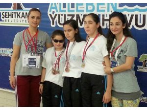 Engelli Sporcular Kupa Sevinçlerini Bozbey İle Paylaştı