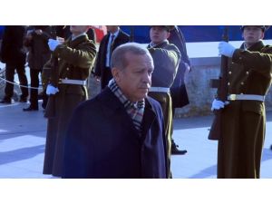 Bağımsızlık Savaşı Anıtını Ziyaret Etti