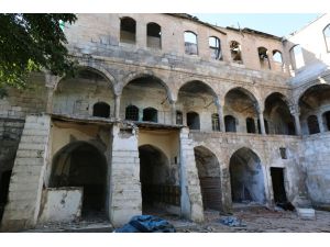 Tarihi Barutçu Hanı’nda Restorasyon Başladı
