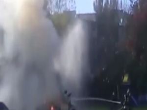 Yanan Araç Böyle Patladı