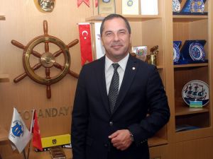 İmeak Dto İzmir Şubesi Başkanı Öztürk: “Rekabet Yerine Birlik Olalım”