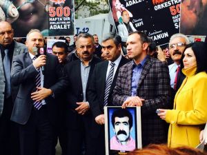Chp Gençlik Kollarından Cumartesi Annelerine Destek Eylemi
