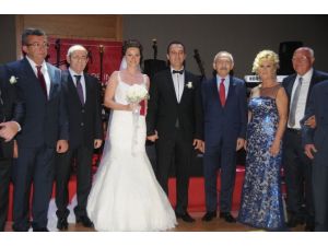 Nikahın Şahidi Kılıçdaroğlu’ydu