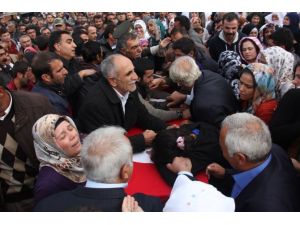 Şehit Toprağa Verildi
