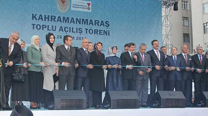 Başbakan Davutoğlu toplu açılış yaptı halka hitap etti