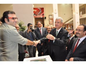 Bakan Bozkıra Cam Ustasından Fenerbahçe Anahtarlığı