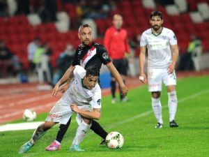 Bursasporun Yıldızından Süper Lig Eleştirisi