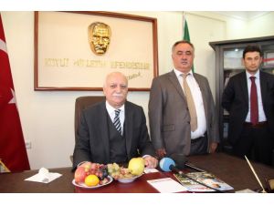 Tzob Genel Başkanı Şemsi Bayraktar, “Türk Tarımının Büyümesi İçin İhracatçıyı Ve Sanayiciyi Yatırım Ve Markalaşmaya Davet Ediyoruz”