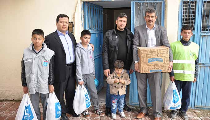 Öğrencilerden Suriyeliler İçin Kardeş Aile Projesi