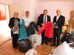 Kabadüz’de Öğrencilere Giysi Yardımı Yapıldı