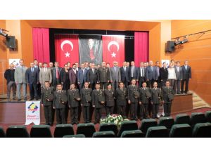 Mehmetçik Dershanelerine Kaynak Kitap Yardımı Yapıldı