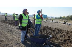 Burhaniyeyi Kadınlar Güzelleştiriyor