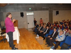Yılmaz Vural Gençlerle Biraraya Geldi