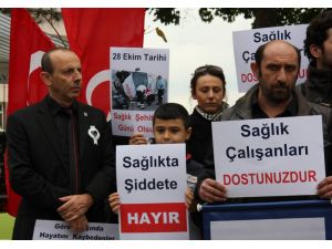 Sağlık Çalışanlarından Siyah Önlüklü Eylem