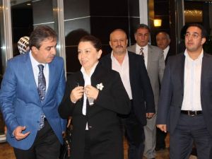 Ak Parti’li Öznur Çalık, Siirt’teki Stk’larla Bir Araya Geldi