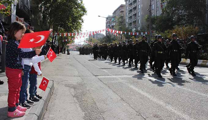 Cumhuriyetin 91. Yıldönümü Kahramanmaraş’ta Coşkuyla Kutlandı