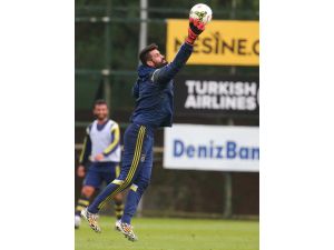 Fenerbahçe, Beşiktaş Derbisinin Hazırlıklarını Sürdürüyor