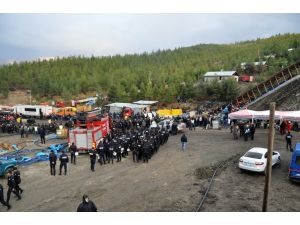 Maden Ocağında Kurtarma Çalışmaları Sürüyor