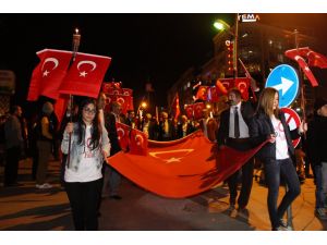 Chp Erzurum İl Teşkilatından Meşaleli Cumhuriyet Yürüyüşü
