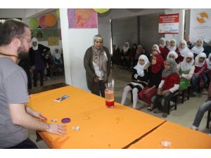 Türk Ve Suriyeli Çocuklar İçin Bilim Şenliği