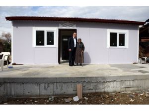 Evi Yanan Ümmühan Nineye Yeni Ev