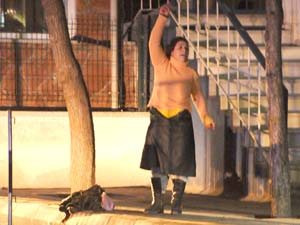 Emniyet Önünde ‘Canlı Bomba’ Paniği