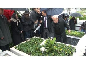 Erdal İnönü Anıldı