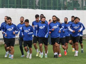Türkmen: “Takımın Huzurunu Bozan Gider”