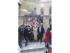 Sare Davutoğlu Memleketini Gezdirdi