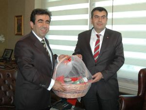 Yusuf Tekin: İstanbul 2020 Olimpiyatları İçin En Güçlü Aday