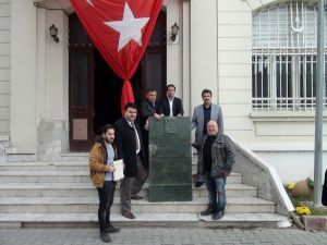 Ünlü Şairin Şiirinin Yazılı Olduğu Mermer Havranın En Gözde Yerine Konulacak