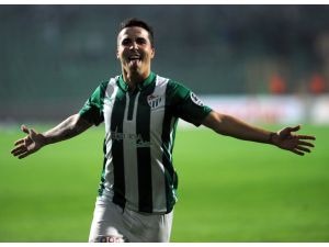 Porto’dan Geldi, Güneş’in Gözdesi Oldu