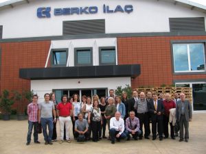 Dermatologlar Berko İlaç Tesislerini Gezdi