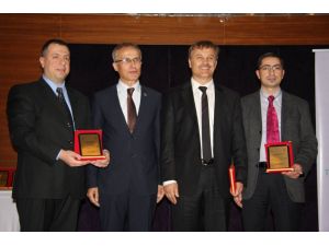 Bursa Sağlık Müdürlüğü Organ Bağışında Emeği Geçenlere Plaket Verdi