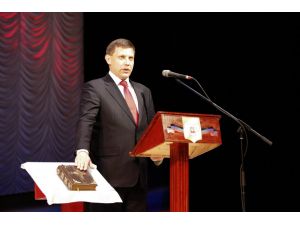 Ukraynalı Ayrılıkçıların Lideri Yemin Ederek Göreve Başladı