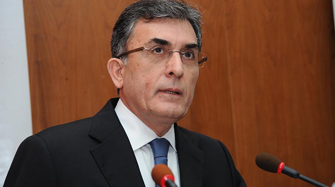 Karaaslan’dan Siyam İkizlerini Ayıran Ekibe Teşekkür