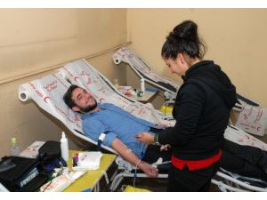 Maden İşçileri Kan Verdi