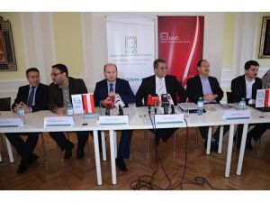 Avusturya‘da Müslümanlara Danışılmadan Yapılan İslam Yasası’na Tepki