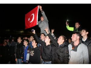 Bursa’da Davullu Zurnalı Asker Uğurlama Coşkusu